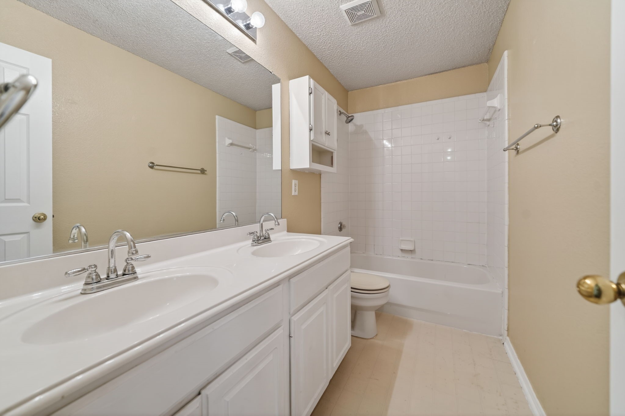 2505 Ash Creek Mesquite TX 75181