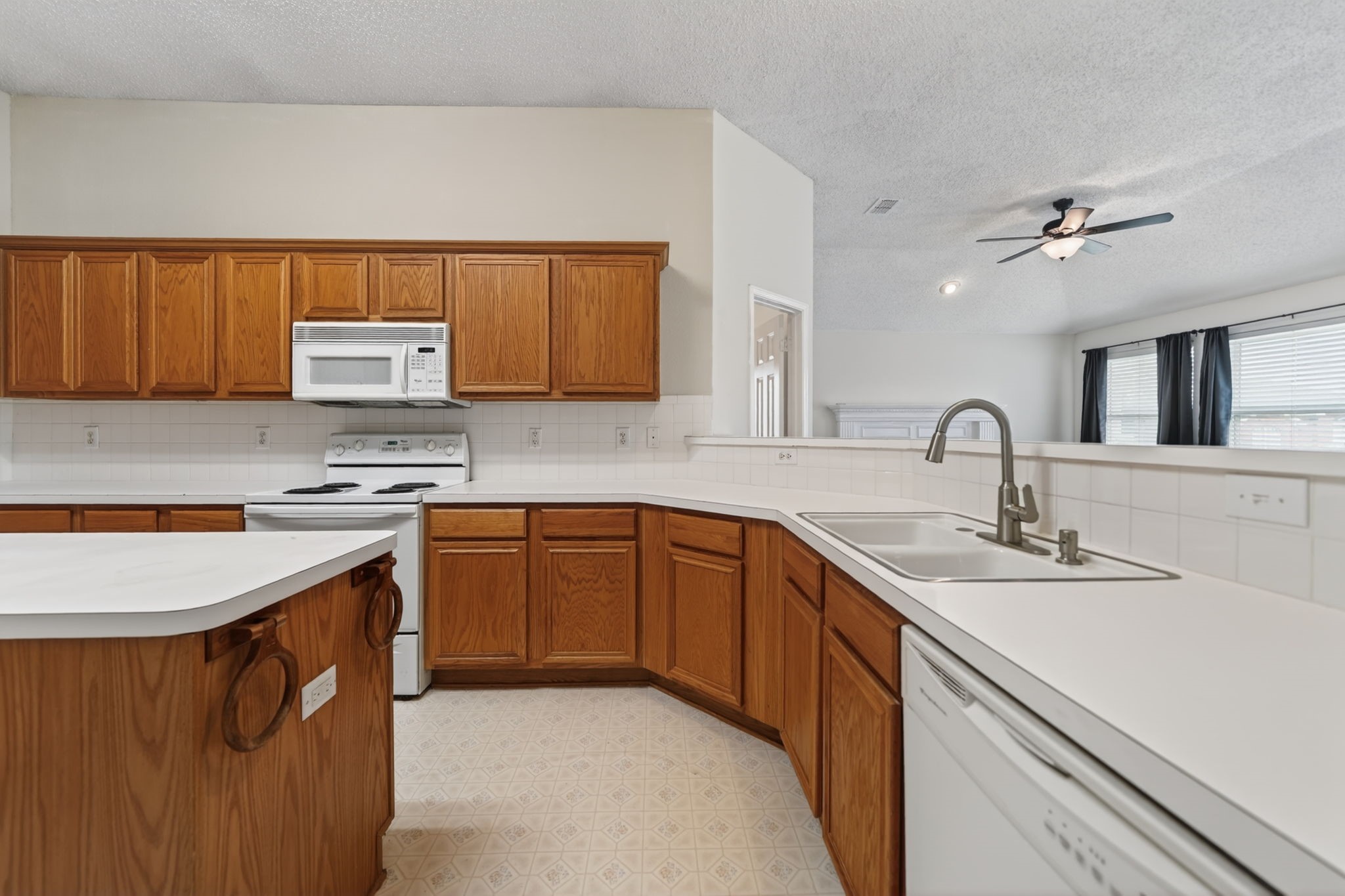 2505 Ash Creek Mesquite TX 75181