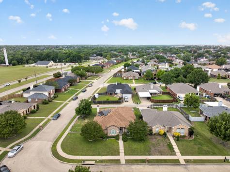 2505 Ash Creek Mesquite TX 75181