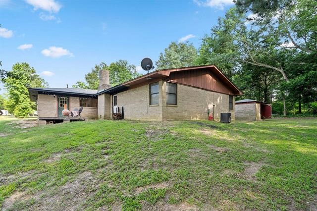 2585 Fm 250 N Hughes Springs TX 75656