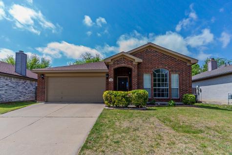 1932 Overland Street Fort Worth TX 76131