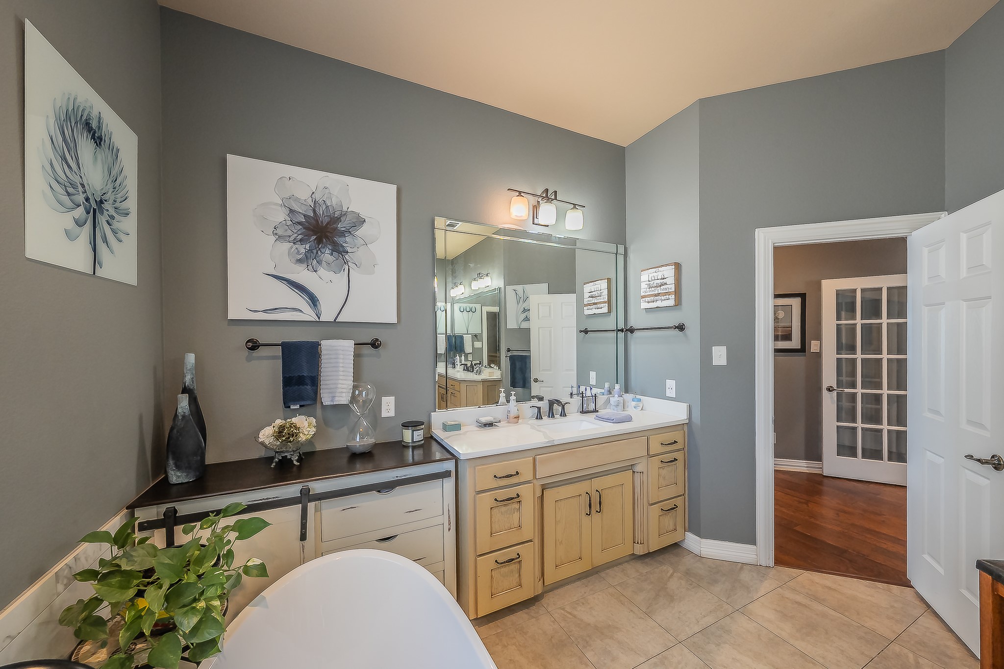225 Sherry Lane Burleson TX 76028