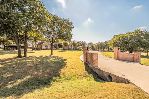 225 Sherry Lane Burleson TX 76028