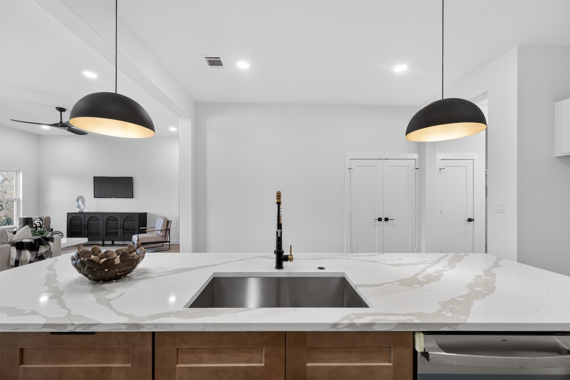 555 Burrell Drive Dallas TX 75232