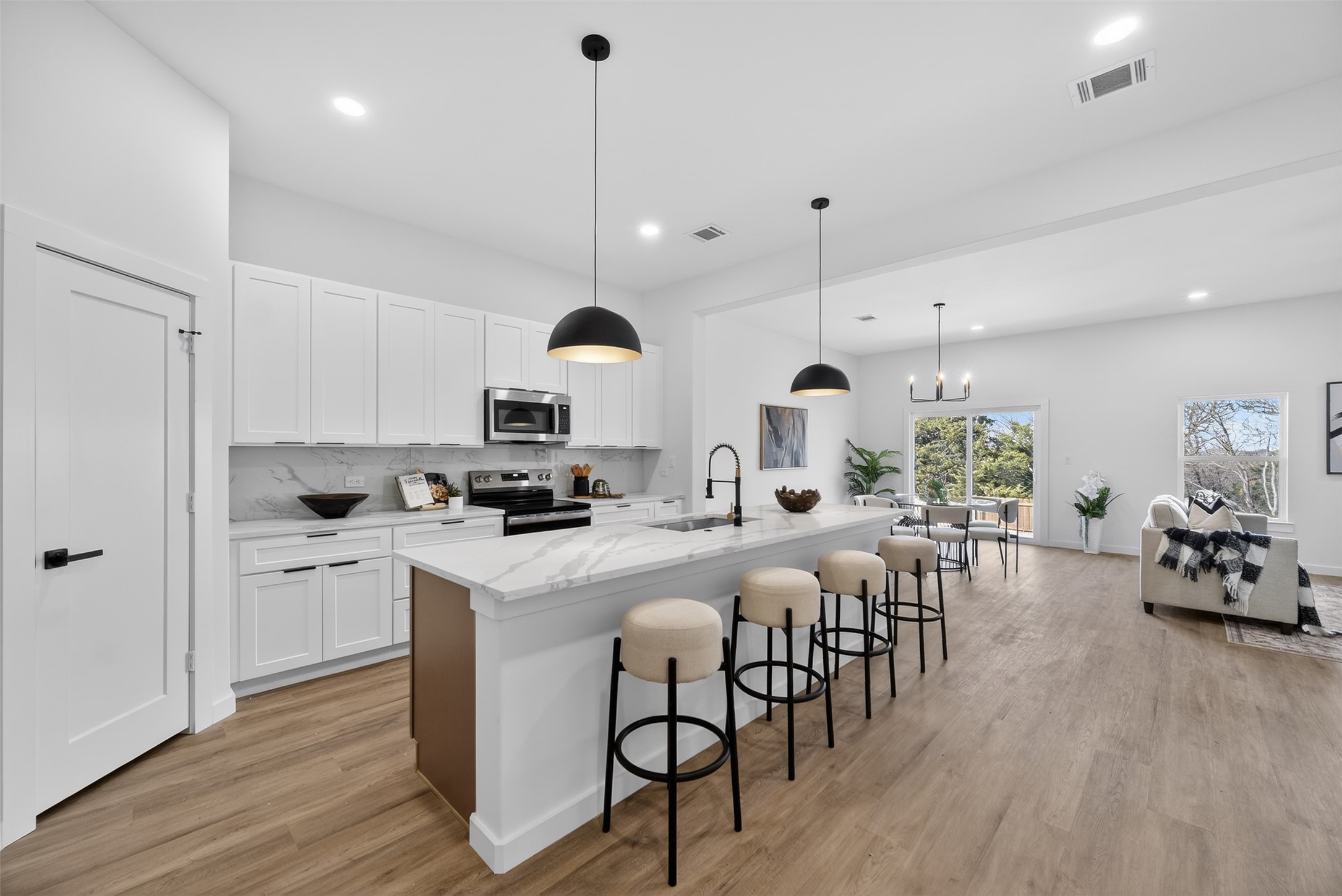 555 Burrell Drive Dallas TX 75232