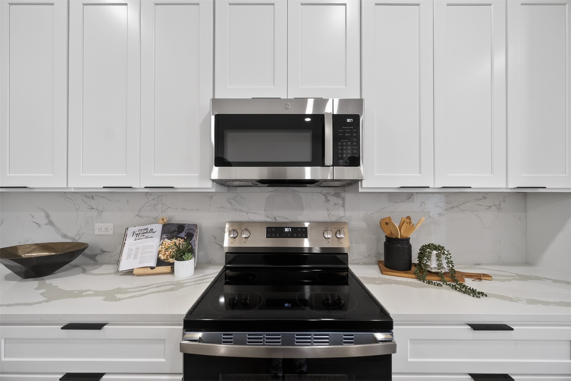555 Burrell Drive Dallas TX 75232