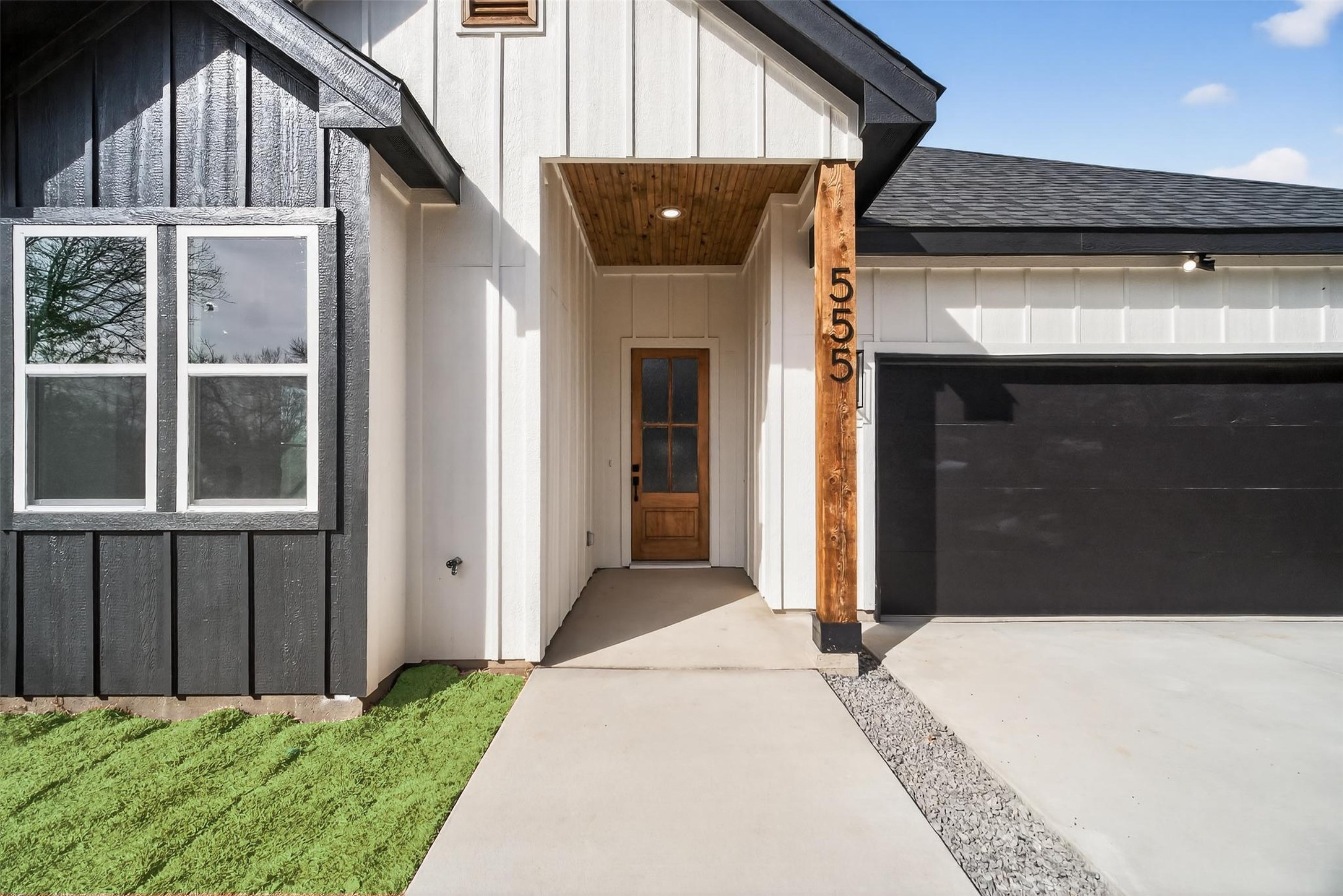555 Burrell Drive Dallas TX 75232
