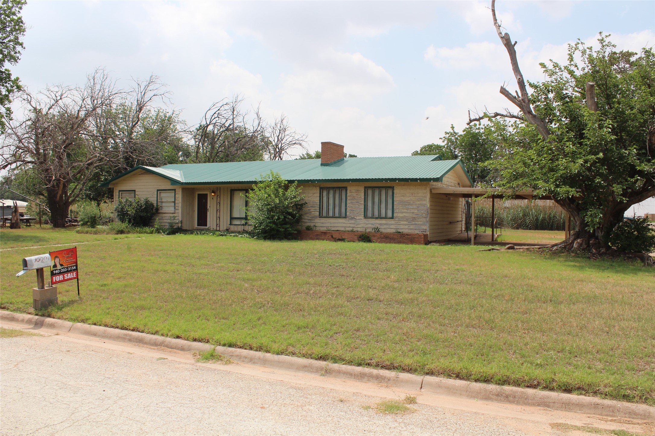 1001 SE 4th Street Knox City TX 79529
