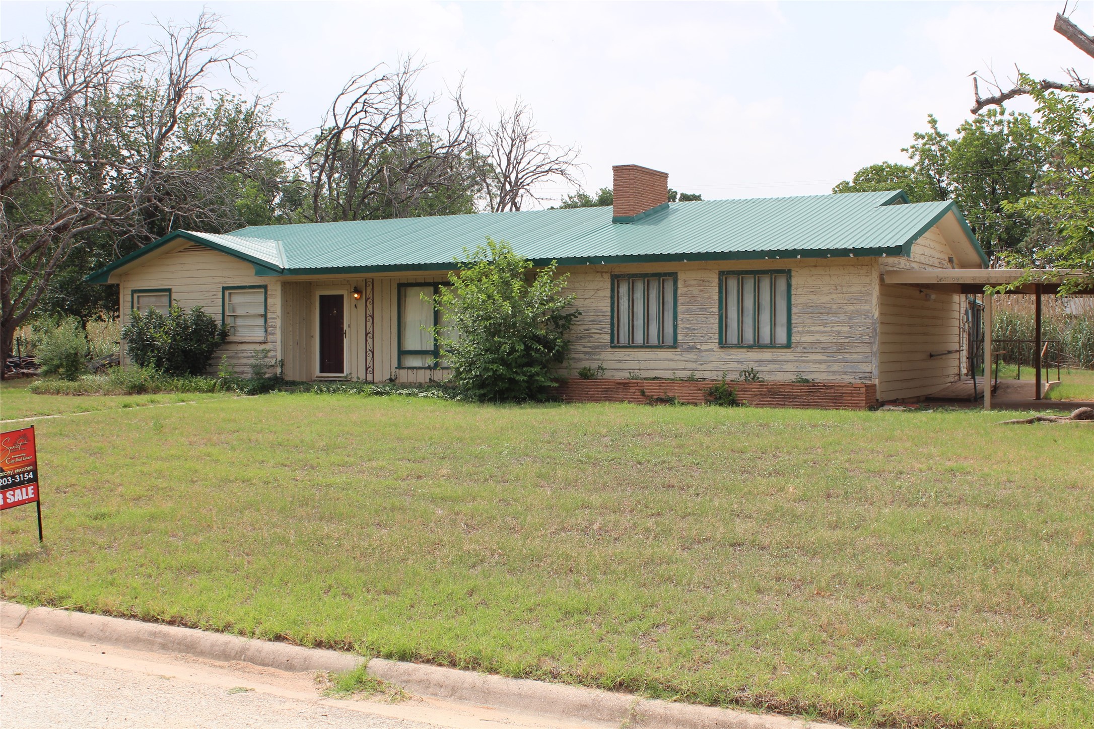 1001 SE 4th Street Knox City TX 79529