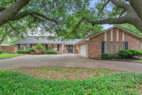 10018 Sandalwood Drive Woodway TX 76712