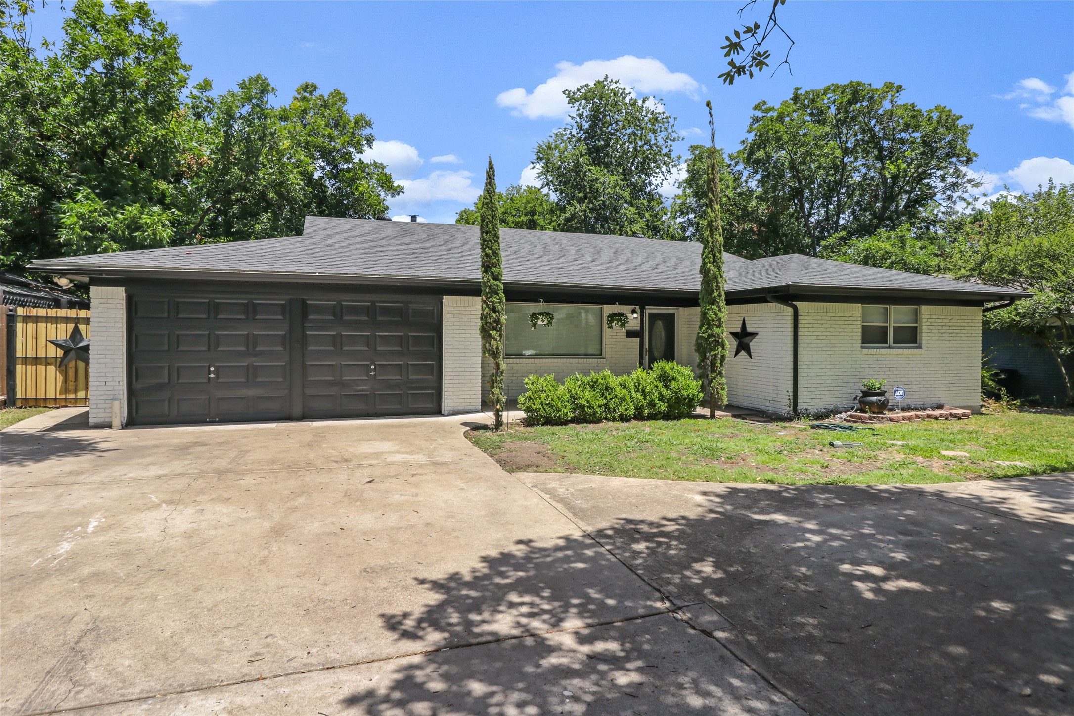 5517 Westcreek Drive Fort Worth TX 76133
