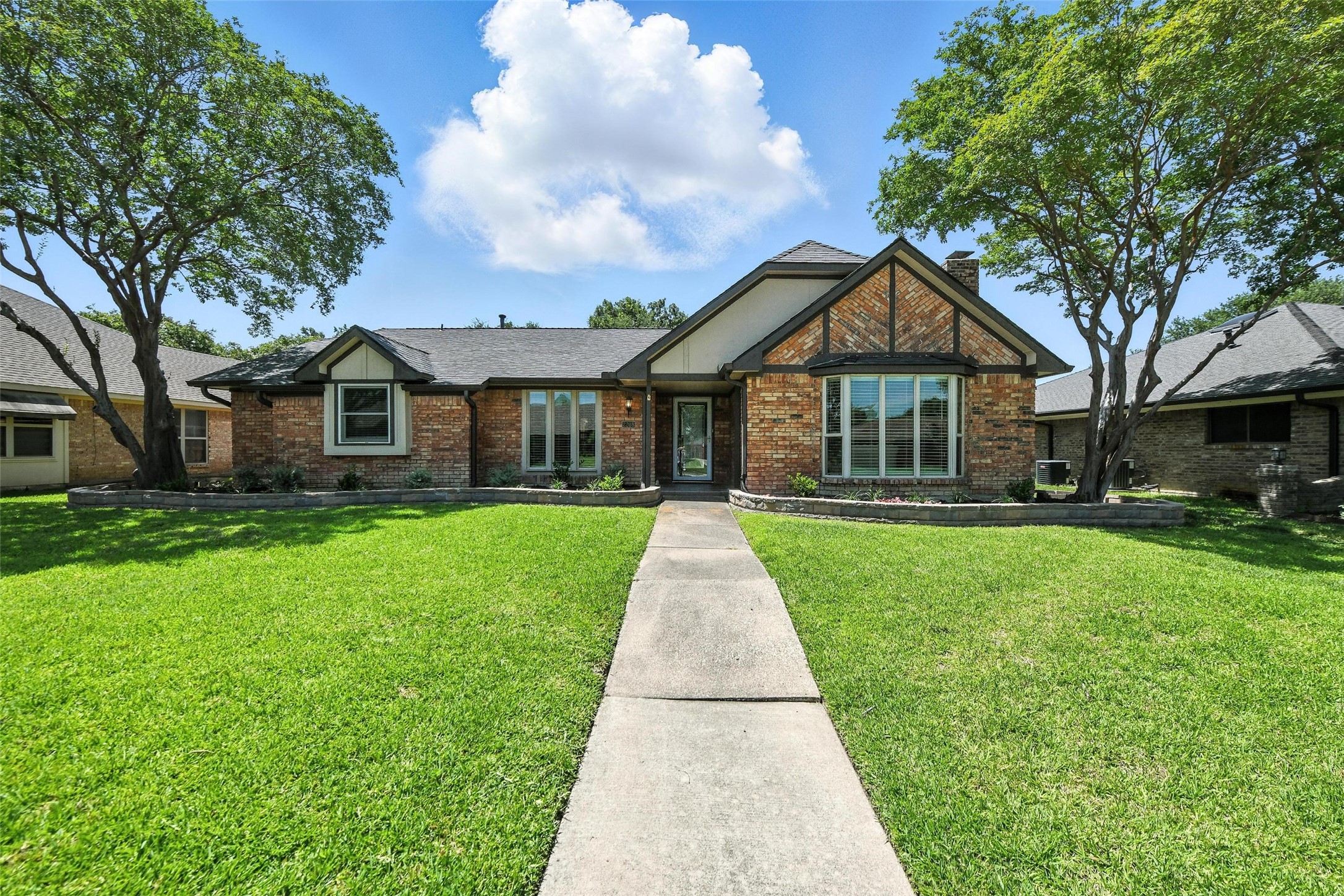2208 Cedar Circle Carrollton TX 75006
