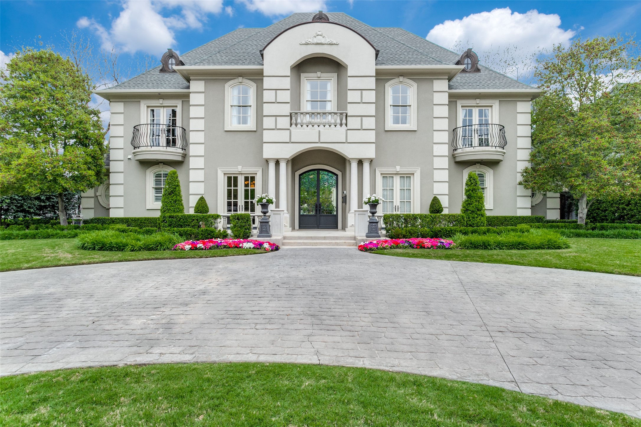 5835 Waggoner Drive Dallas TX 75230