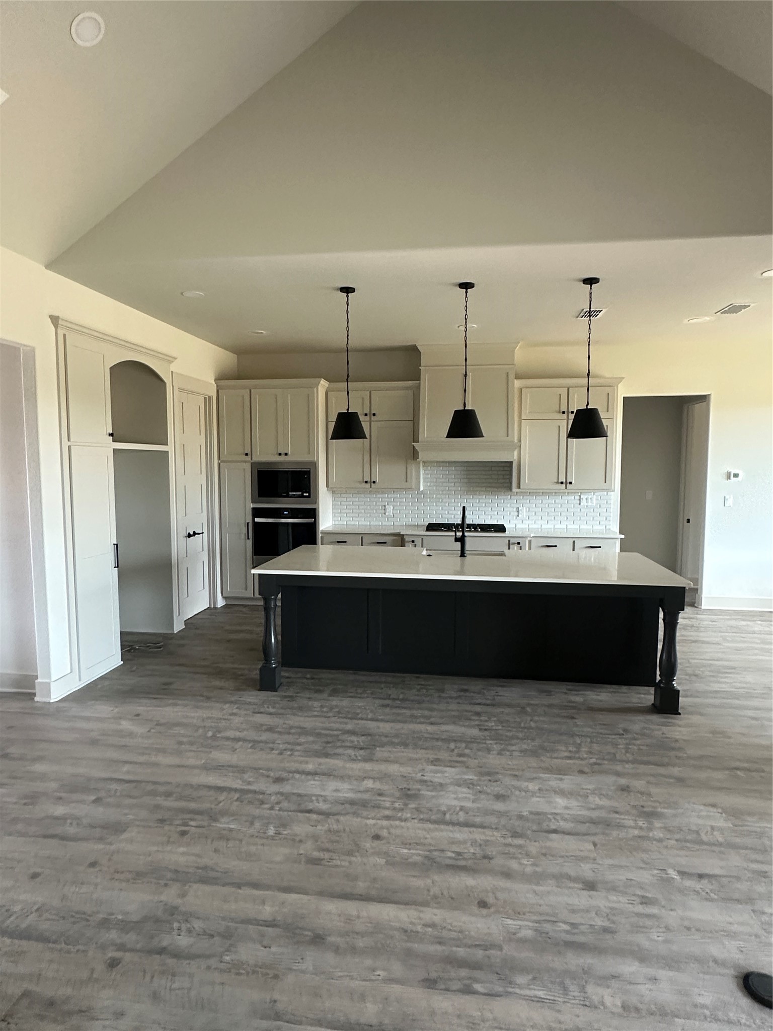 1604 N Mason Bowie TX 76230