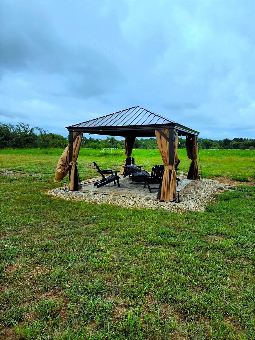 5795 Fm 513 S Lone Oak TX 75453