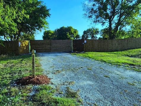 5795 Fm 513 S Lone Oak TX 75453