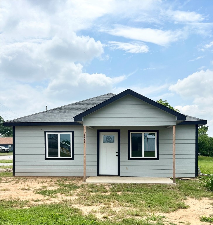 301 Ussery Street Bowie TX 76230