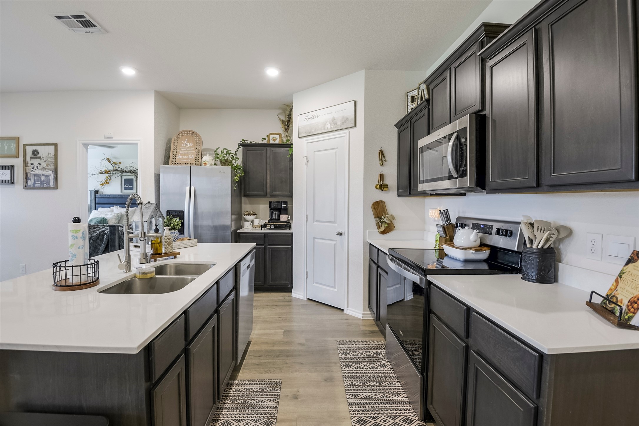 1110 Baldwin Lane Ennis TX 75119