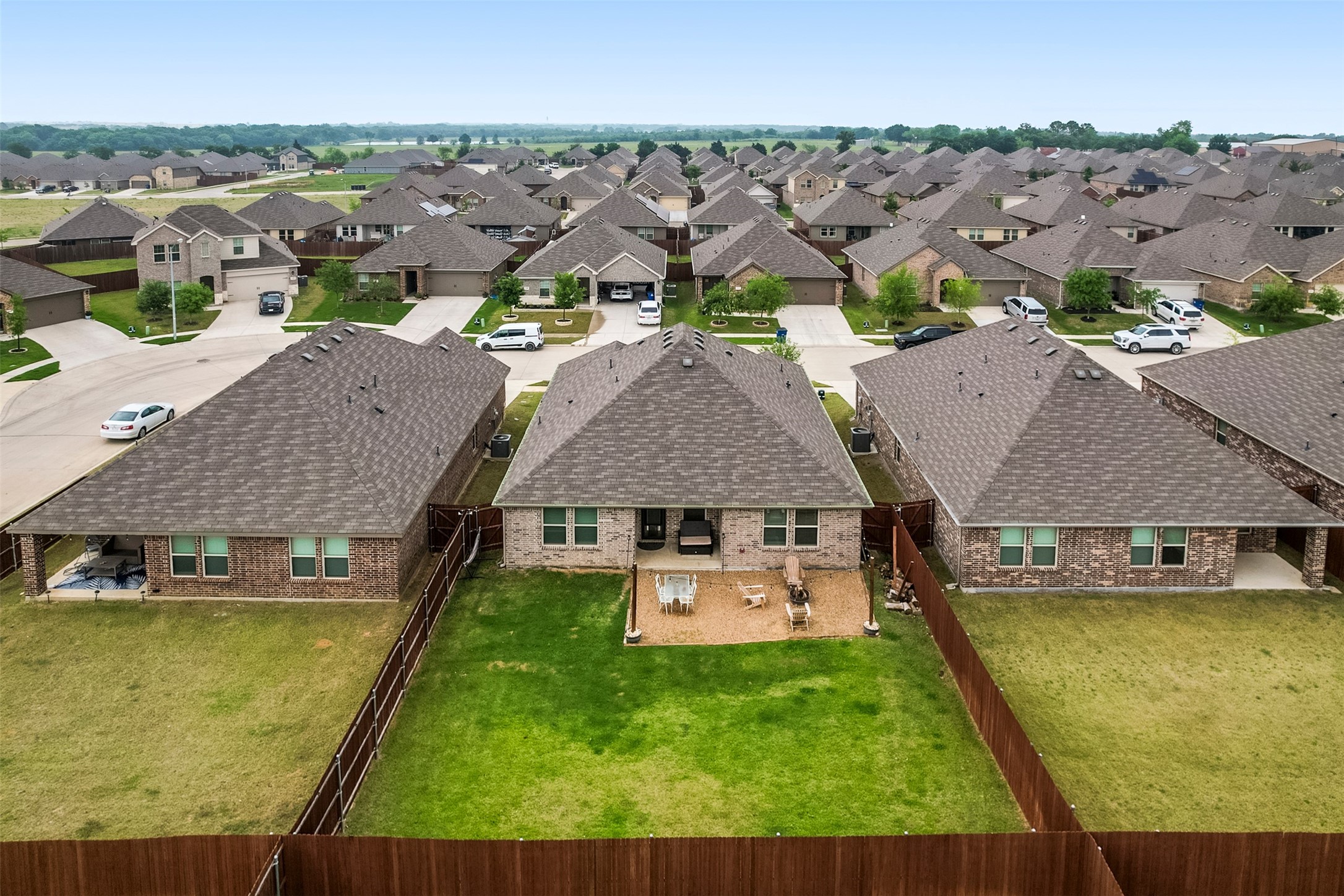1110 Baldwin Lane Ennis TX 75119