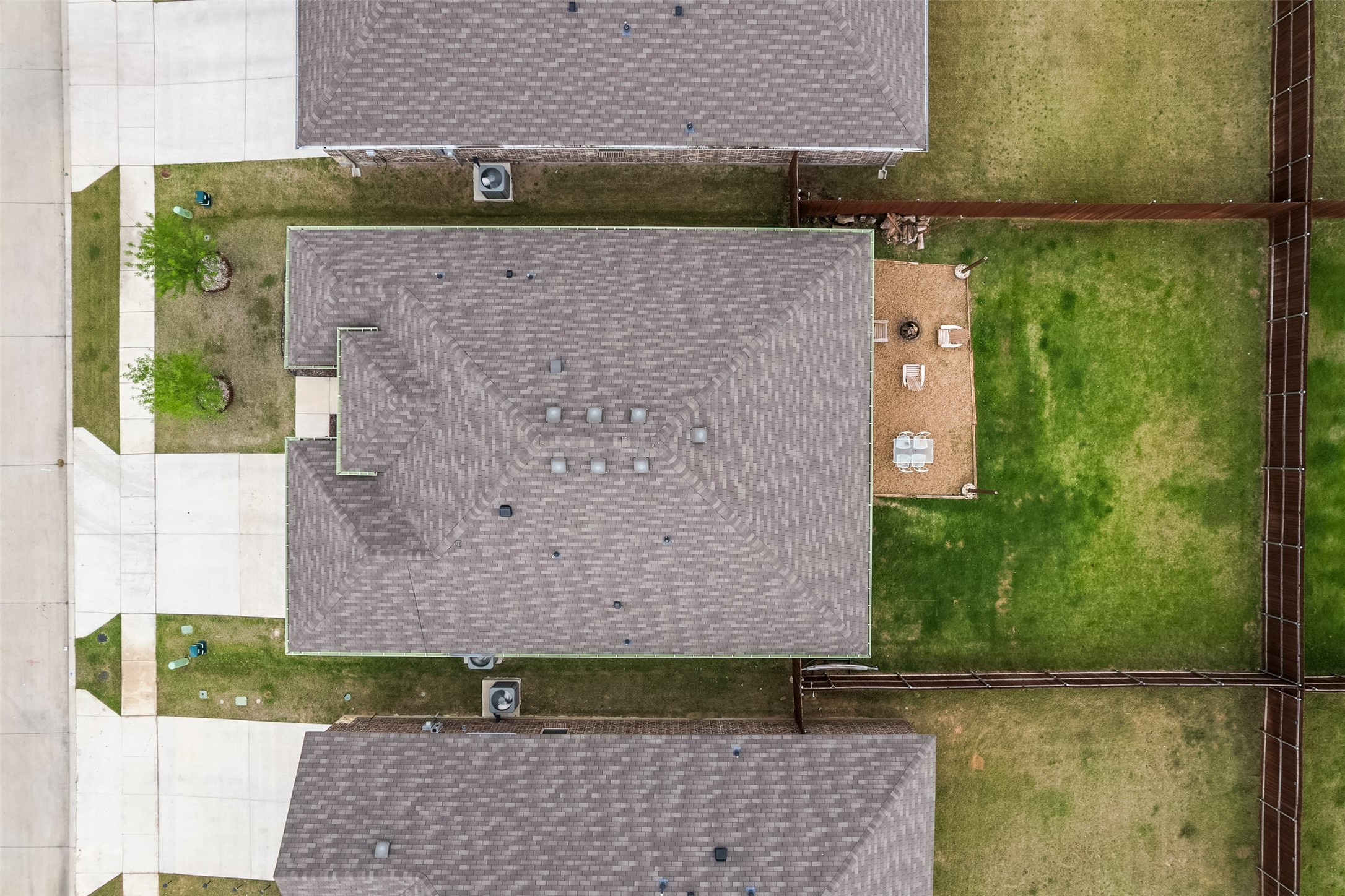 1110 Baldwin Lane Ennis TX 75119