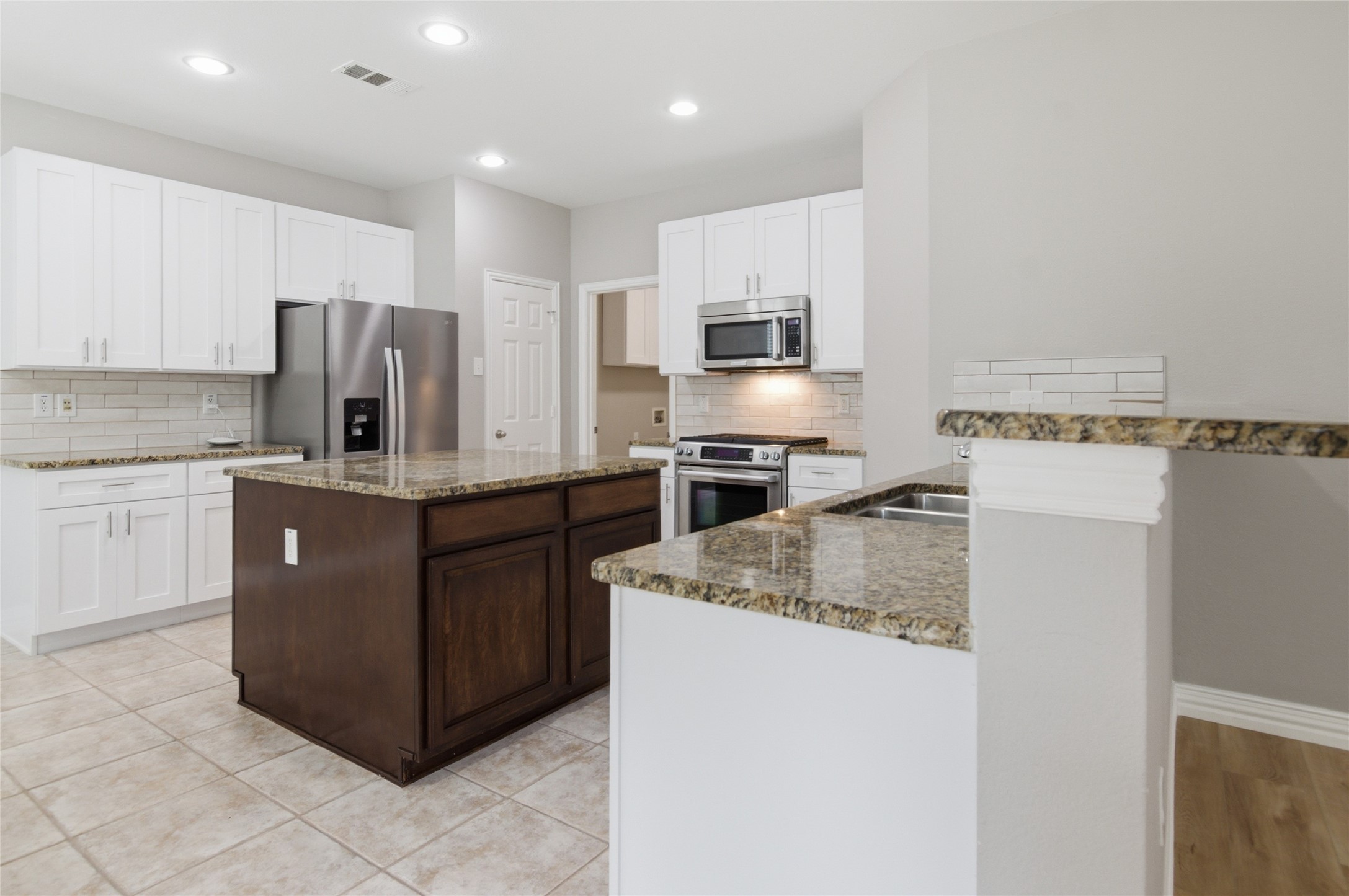 1411 Golf Club Drive Lantana TX 76226