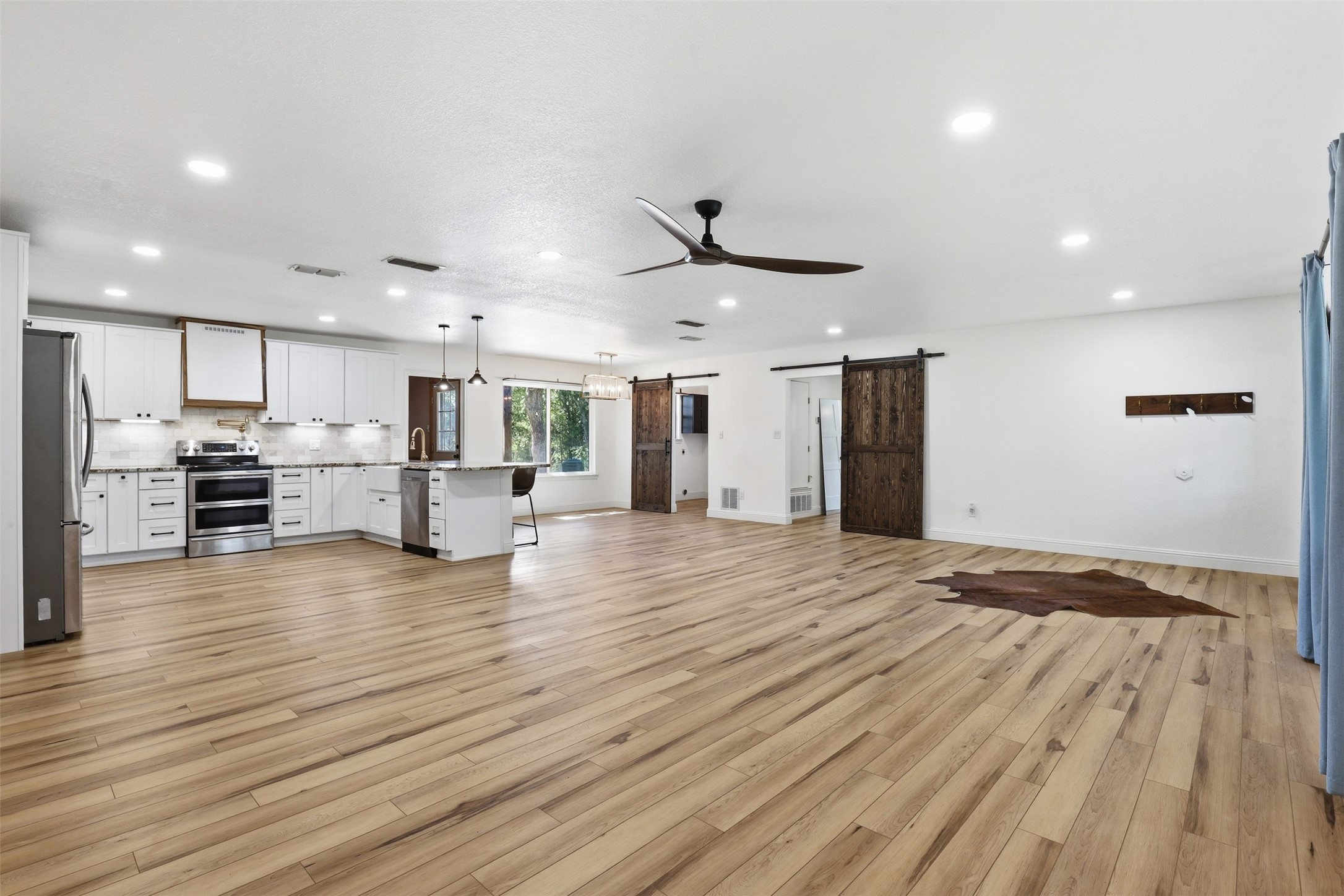 31424 N Us Highway 281 Lipan TX 76462