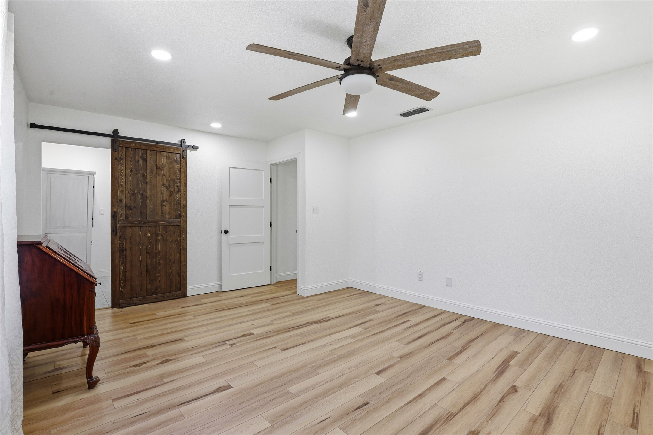 31424 N Us Highway 281 Lipan TX 76462