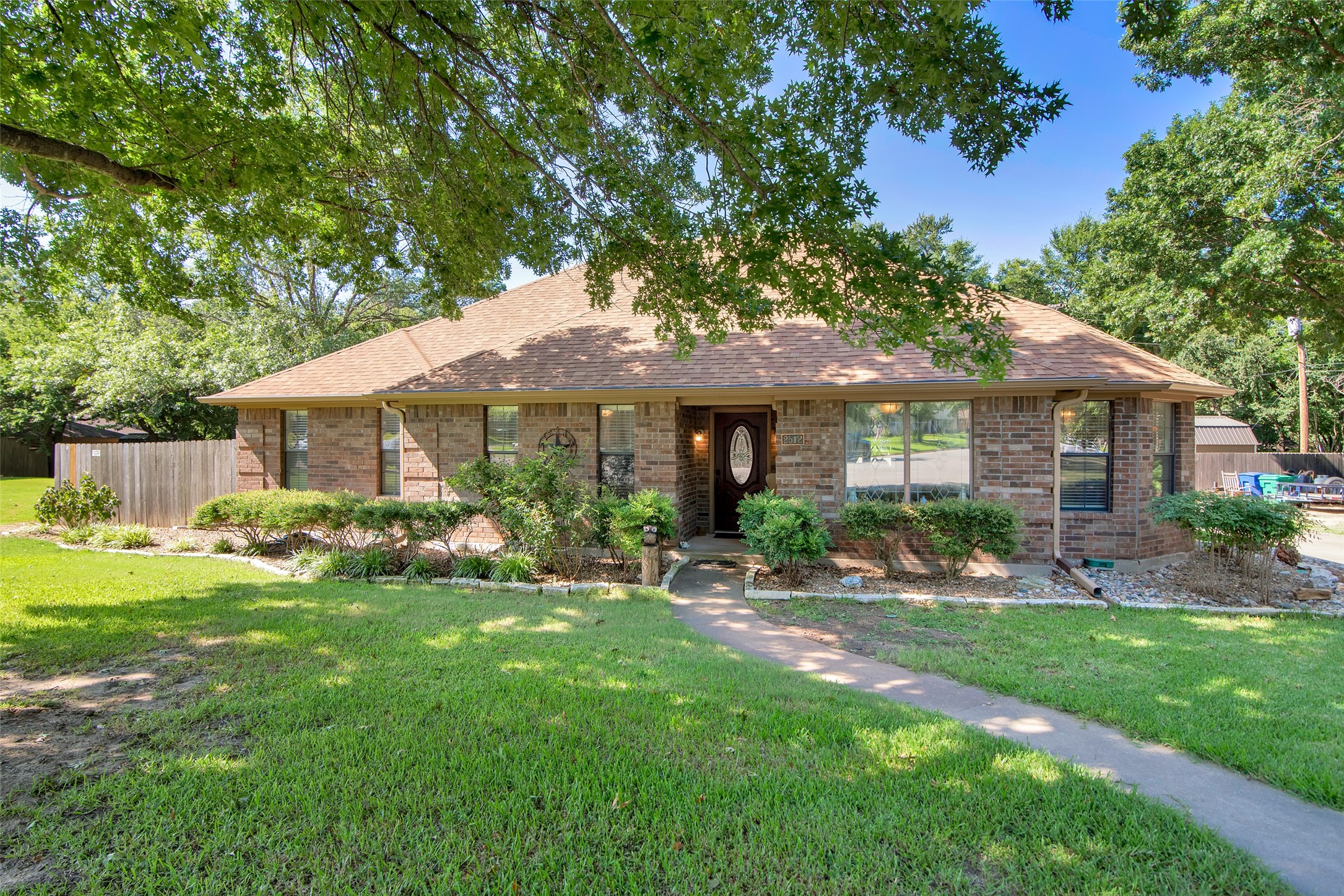 2512 Sherwood Drive Sherman TX 75092