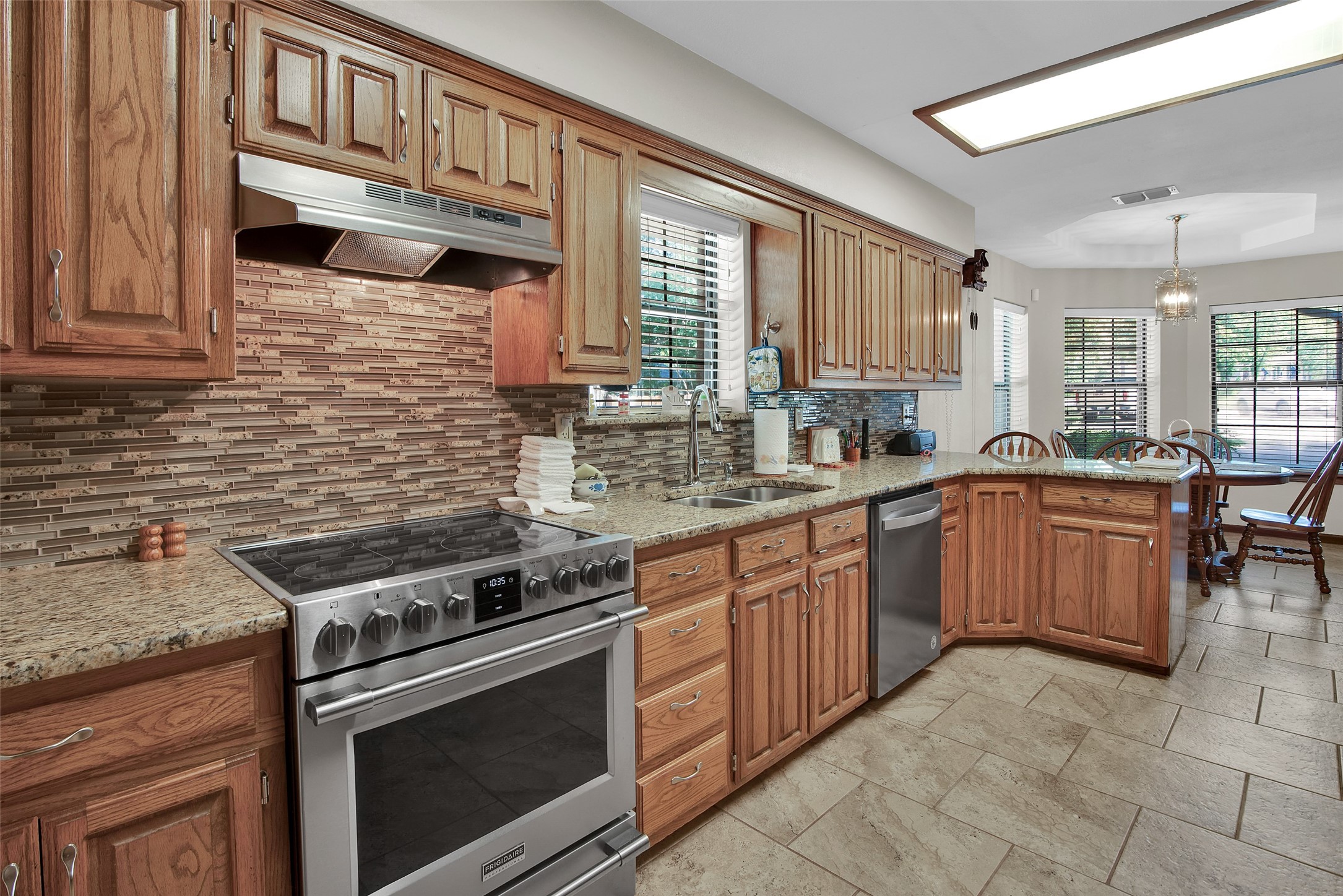 2512 Sherwood Drive Sherman TX 75092