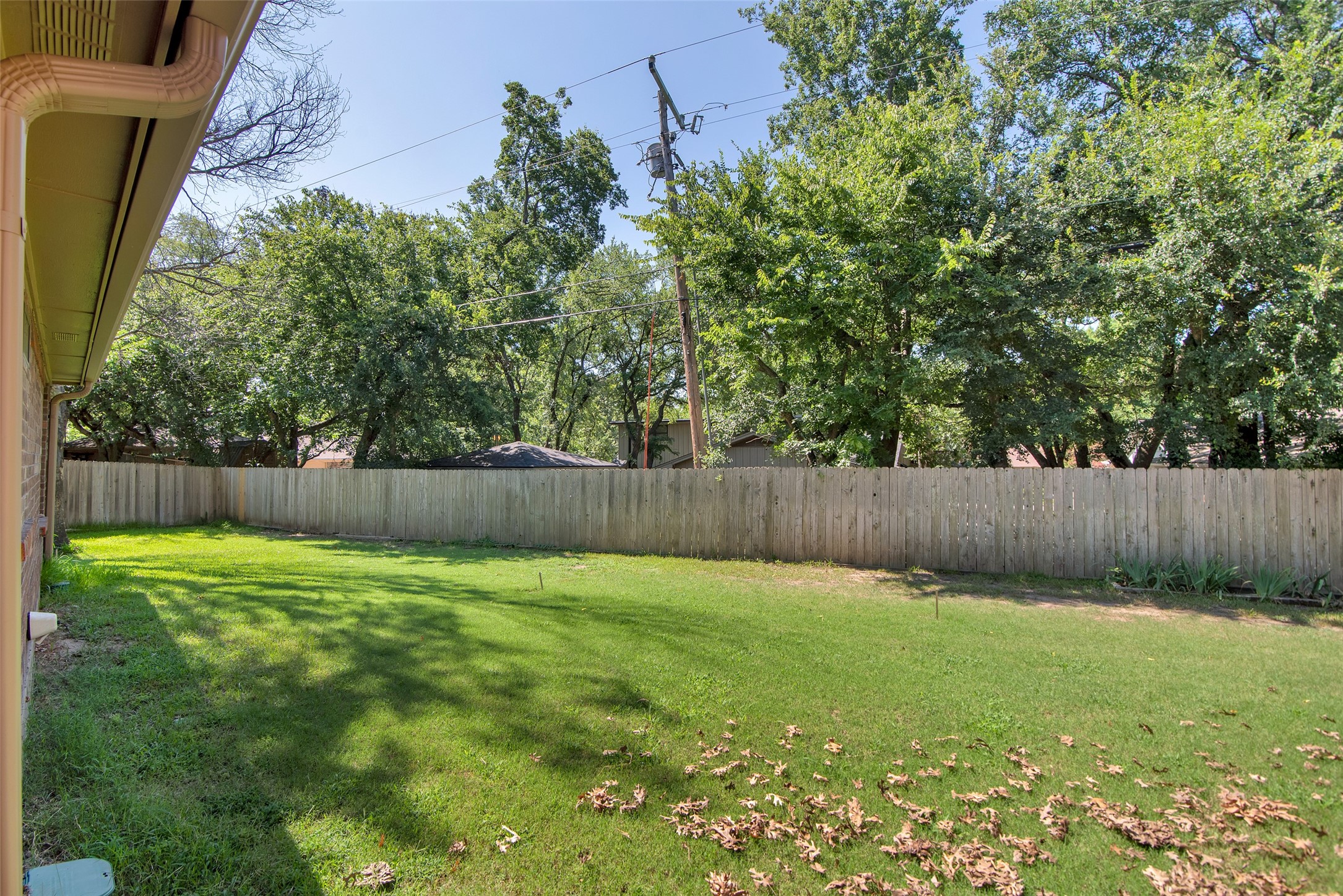 2512 Sherwood Drive Sherman TX 75092