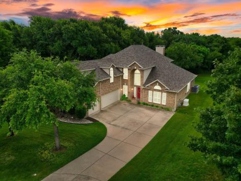 105 Crestwood Court Red Oak TX 75154