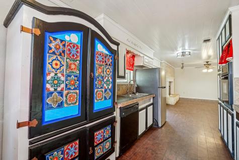 319 S Rogers Street Covington TX 76636