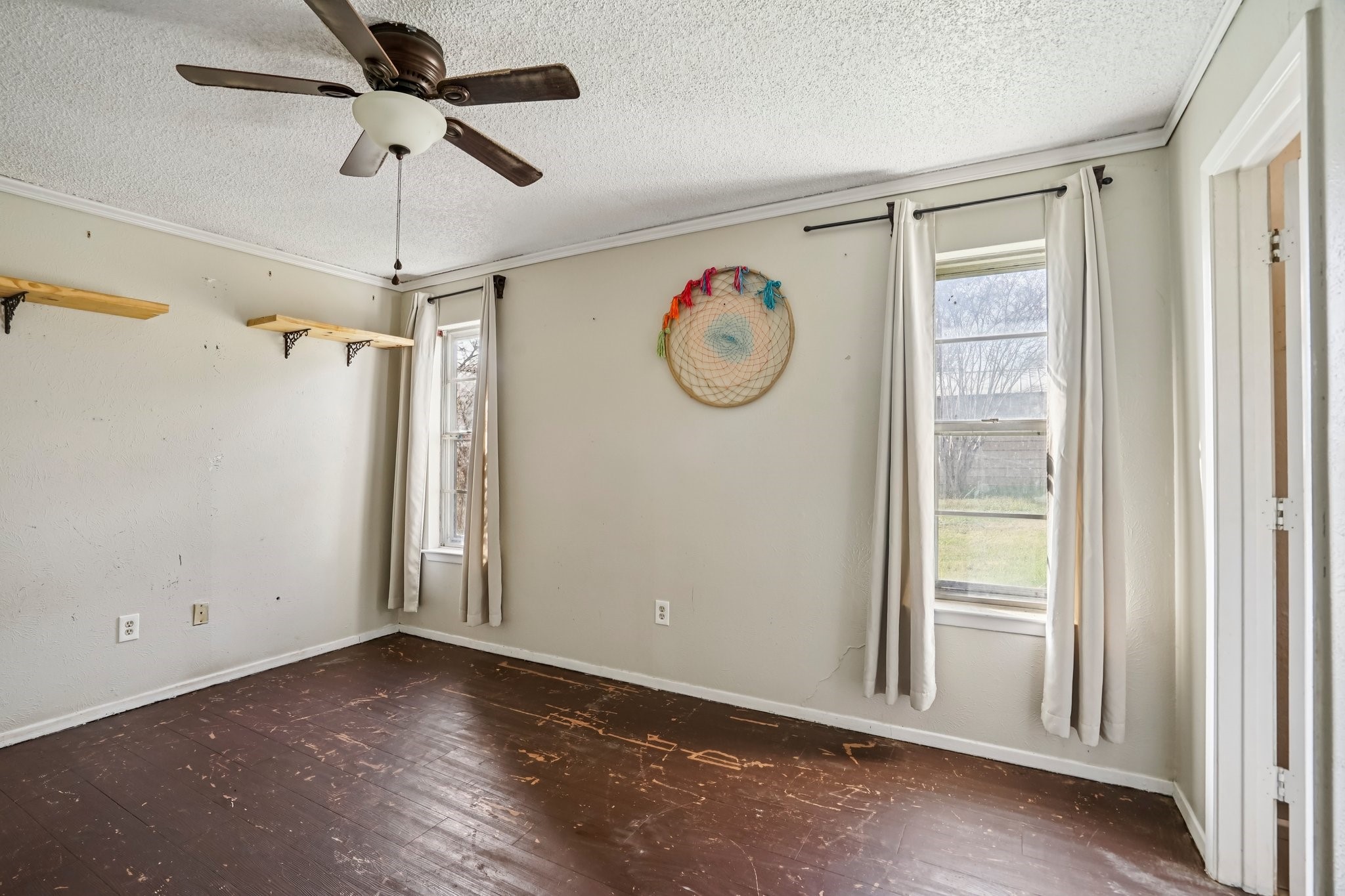 319 S Rogers Street Covington TX 76636
