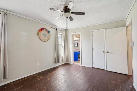 319 S Rogers Street Covington TX 76636