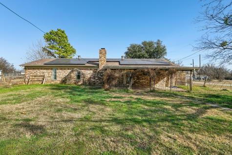 319 S Rogers Street Covington TX 76636