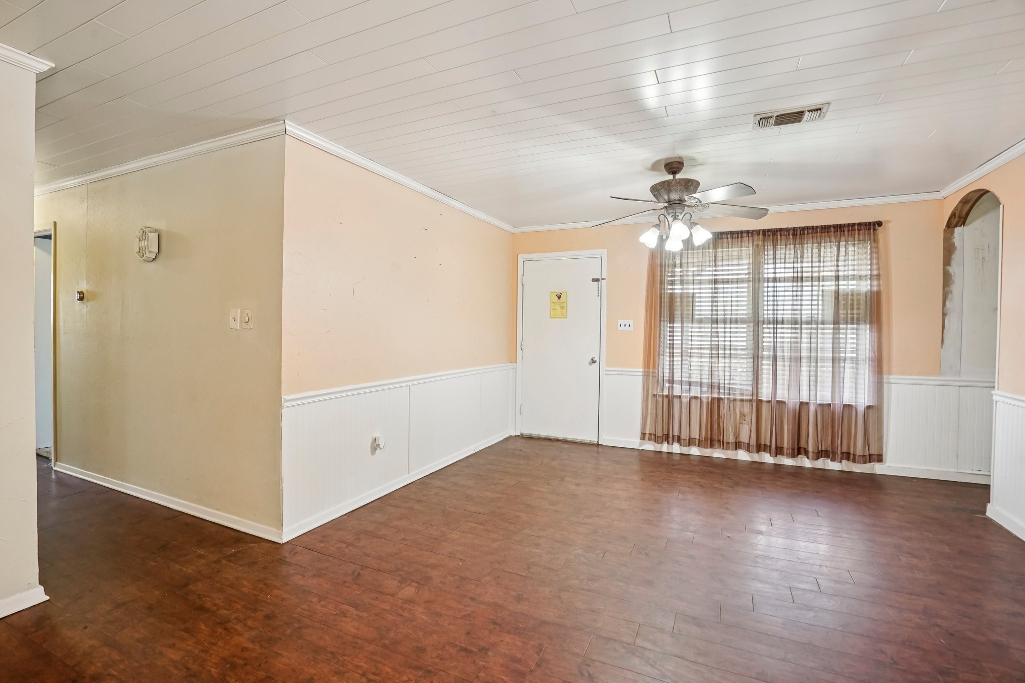 319 S Rogers Street Covington TX 76636