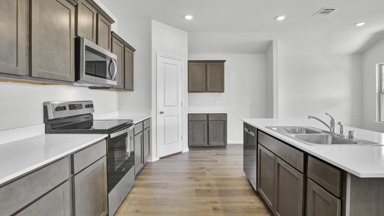 3306 Charleston Drive Ennis TX 75119