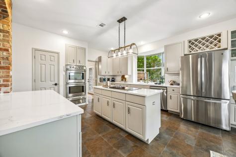 1300 Edgewood Court Carrollton TX 75007