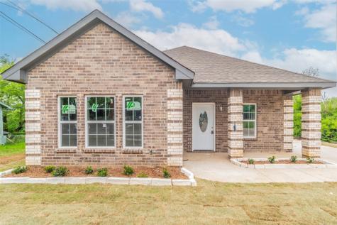 1028 E Oleander Street Fort Worth TX 76104