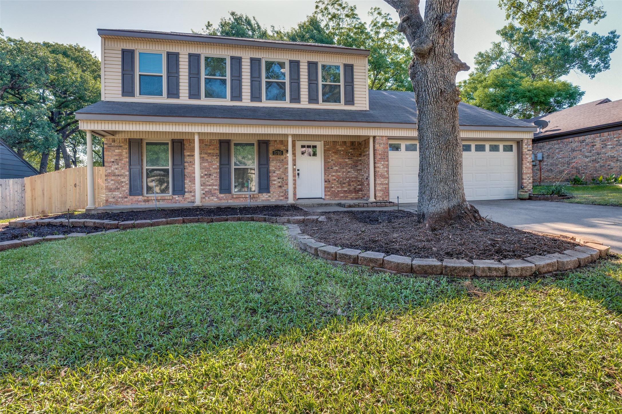 1710 Chittam Drive Euless TX 76039