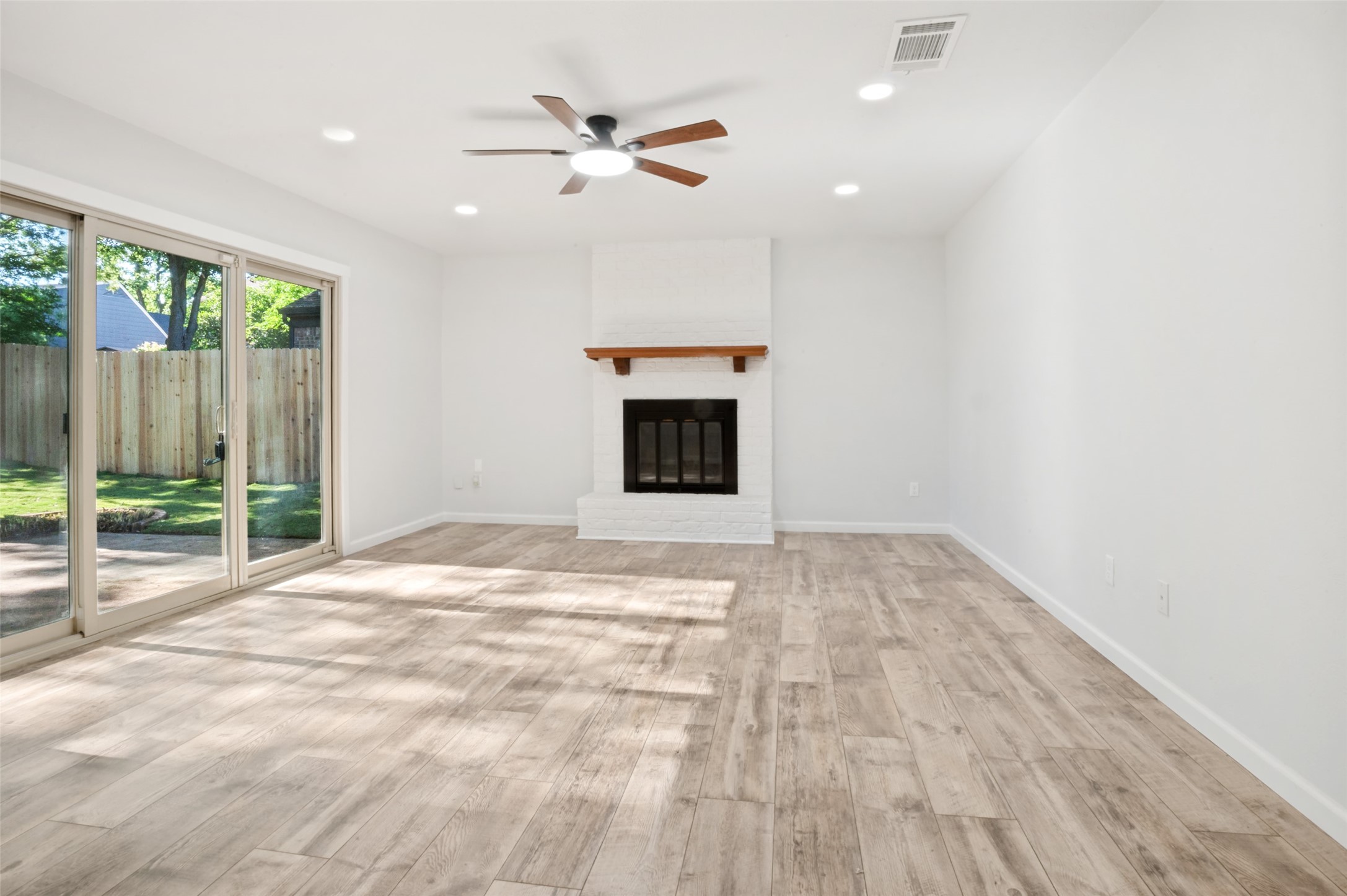 1710 Chittam Drive Euless TX 76039