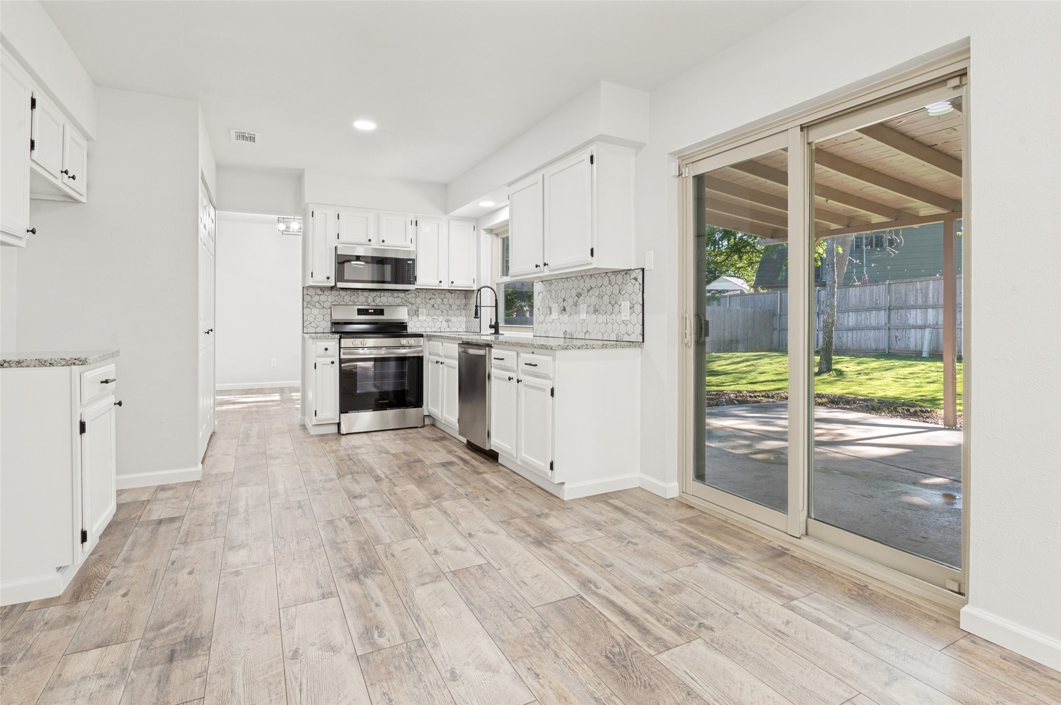 1710 Chittam Drive Euless TX 76039