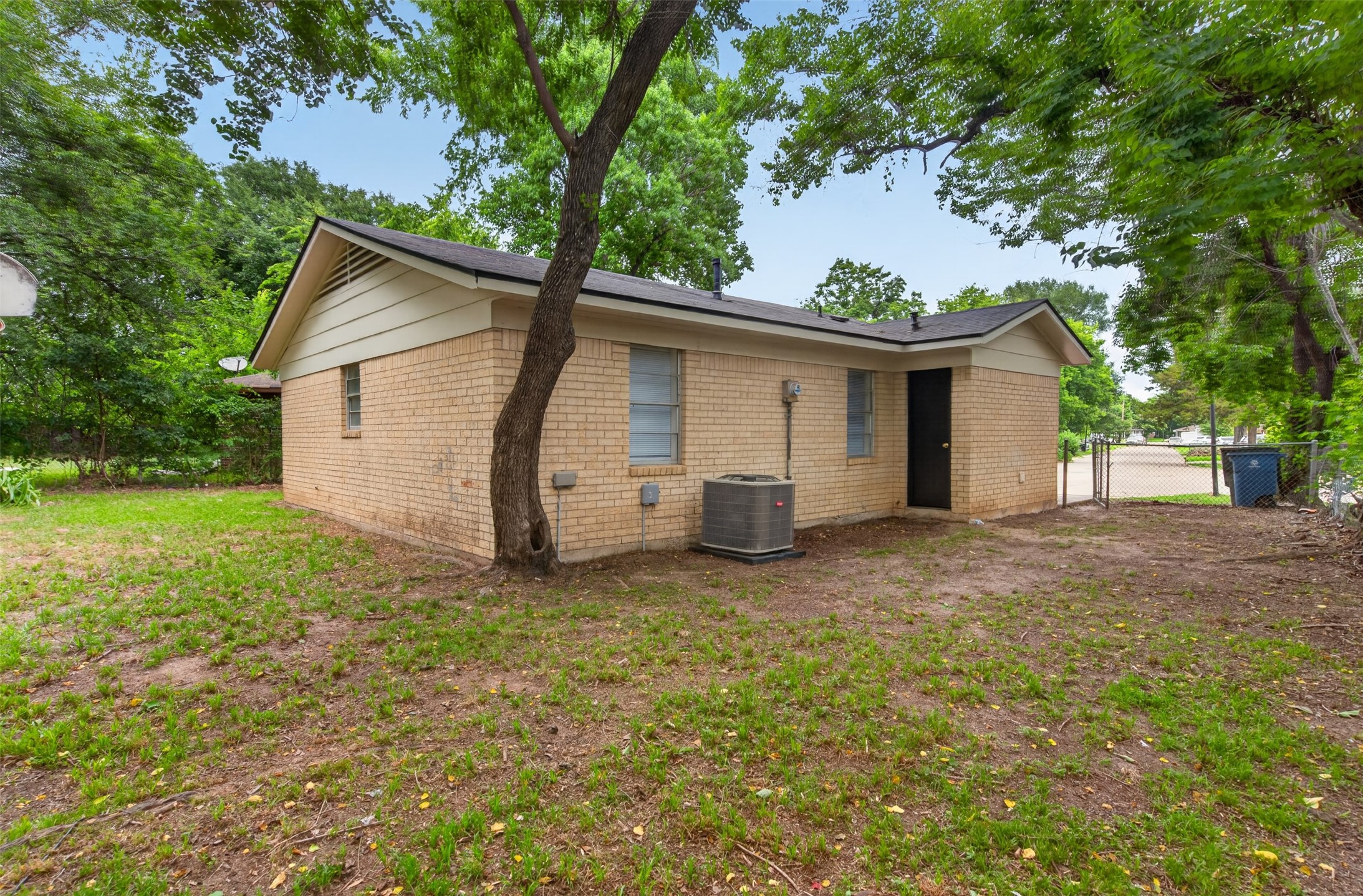 109 N Greenbrook Loop Shreveport LA 71106
