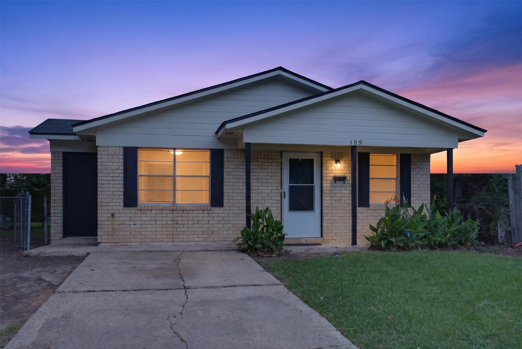 109 N Greenbrook Loop Shreveport LA 71106