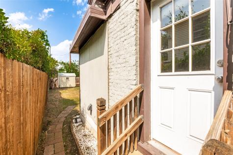 2857 W 12th Street Dallas TX 75211