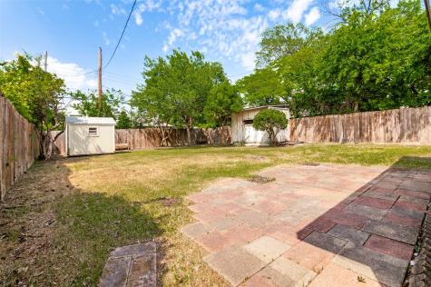2857 W 12th Street Dallas TX 75211