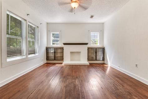 2857 W 12th Street Dallas TX 75211