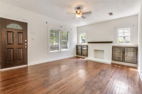2857 W 12th Street Dallas TX 75211