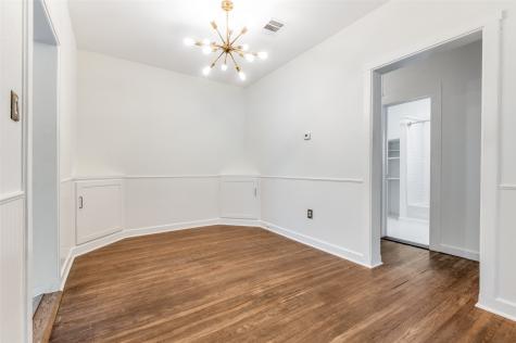 2857 W 12th Street Dallas TX 75211
