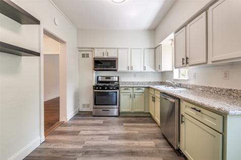 2857 W 12th Street Dallas TX 75211